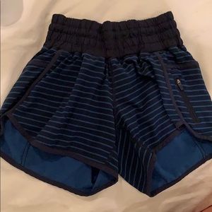 Lululemon tracker short